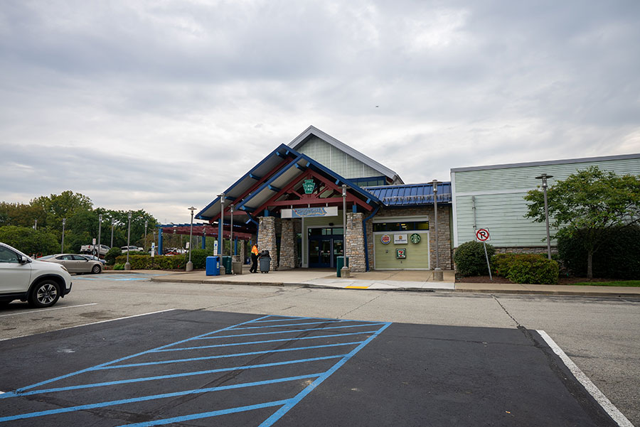PA Turnpike - Service Plaza Oakmont Plum