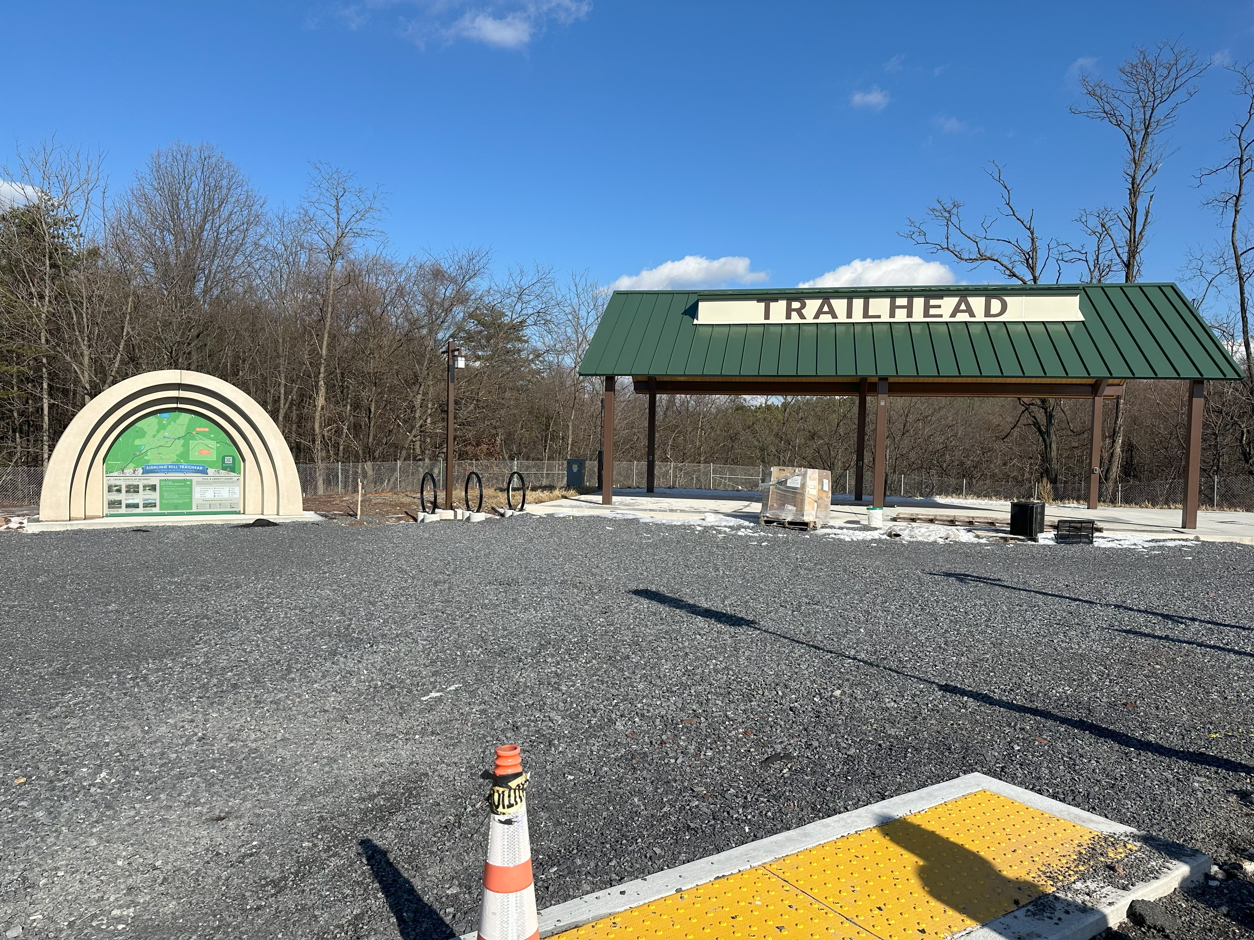 Sideling Hill Trailhead