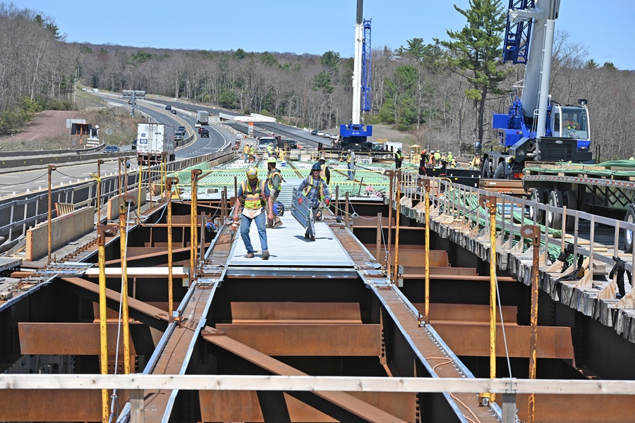 Hawk deck construction