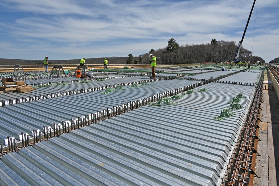 Hawk deck construction