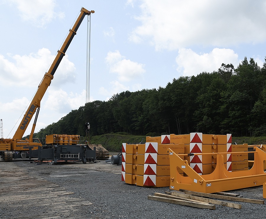 Counter-weights for the crane