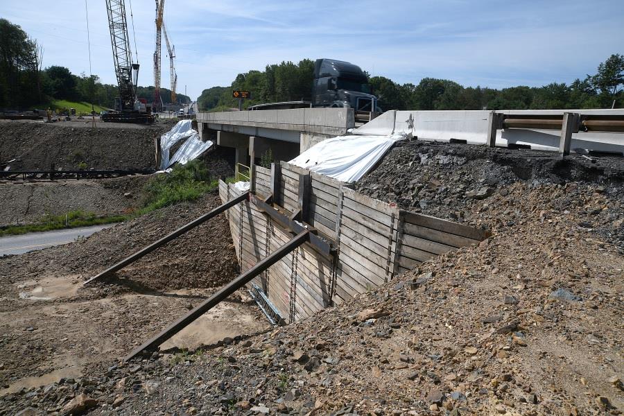 Hickory Run Bridge construction