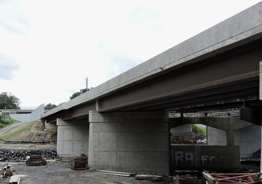 7-6-26 D30-6-c-web Under construction bridge