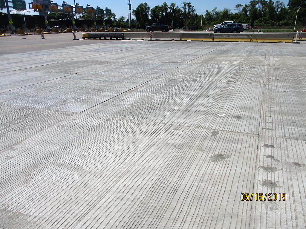 Completed precast pavement slabs (Mar/Jul 2019)