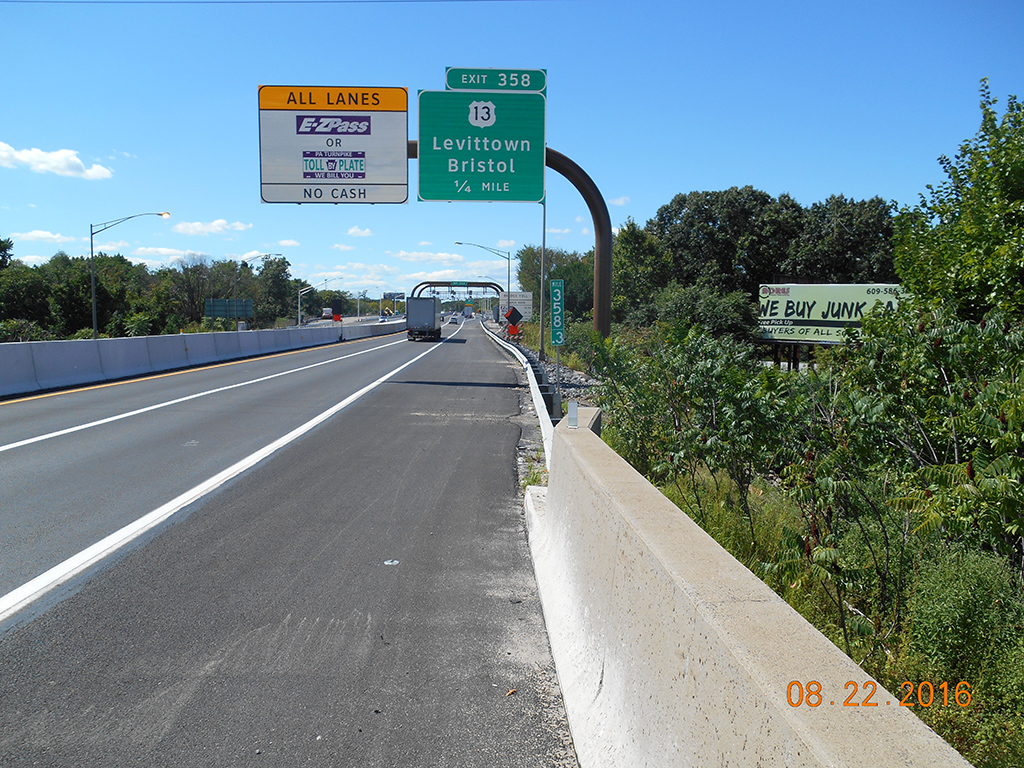 Westbound and eastbound lanes open to traffic full width at former DRB Plaza (August 2016)
