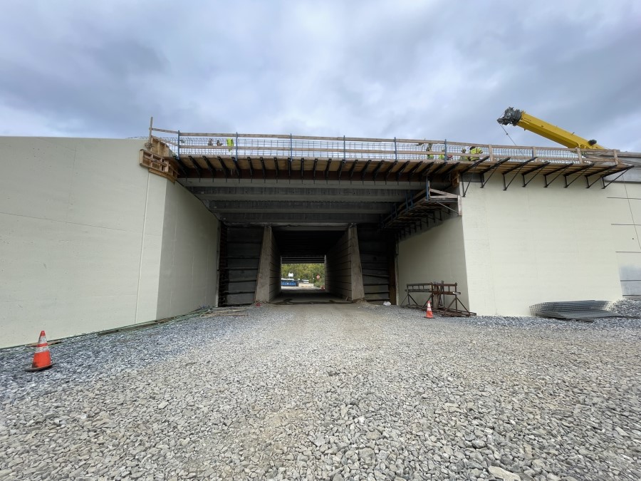 Pine Creek bridge construction
