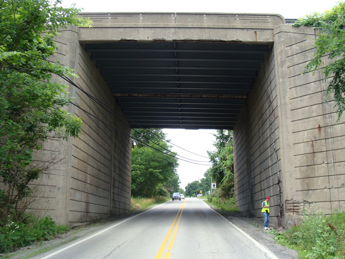 Mainline Bridge (WB-510) over Brush Hill Road